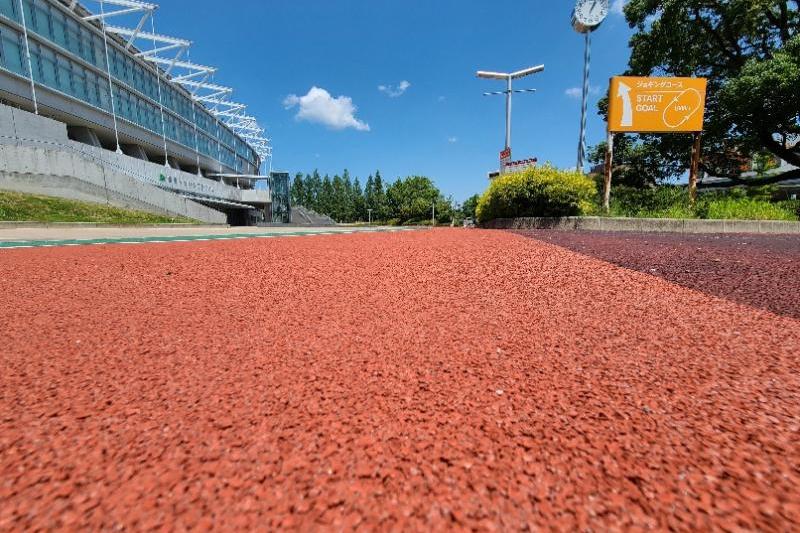 地面からの熱もはんぱないです