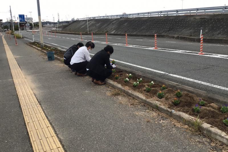 寒い中、頑張りました！！